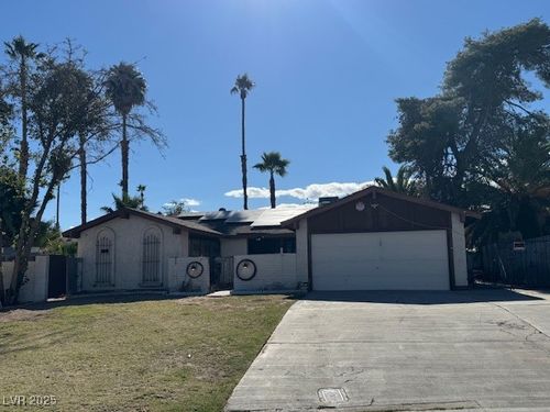 3881 Casa Colorado Ave, Las Vegas, NV, 89121-4604 | Card Image
