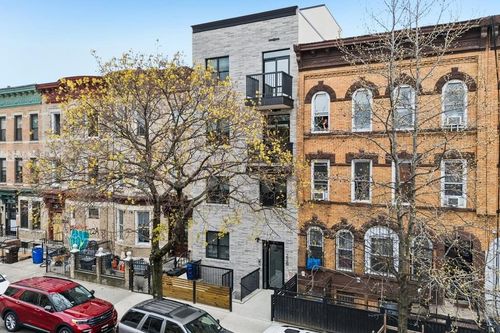 3f-220 Schaefer St, Brooklyn, NY, 11207-1321 | Card Image