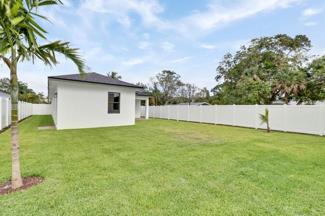 17780 Thelma Ave, House other with 4 bedrooms, 3 bathrooms and null parking in Jupiter FL | Image 32