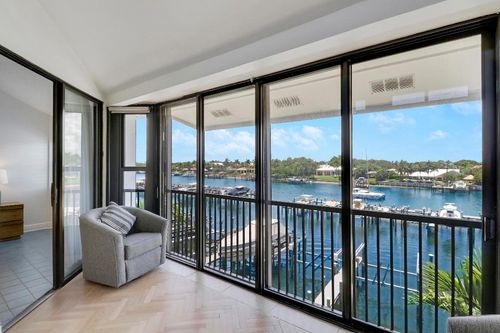 8-543 Bay Colony Dr N, Juno Beach, FL, 33408-2151 | Card Image