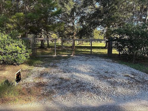 26430 Clyde Blount Rd, Livingston, LA, 70754-3810 | Card Image