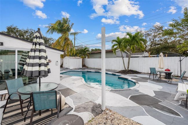 6610 Cody St, House other with 4 bedrooms, 2 bathrooms and null parking in Hollywood FL | Image 22