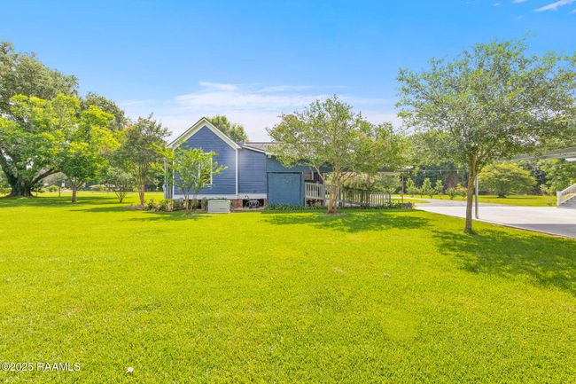 Side View of Main Home | Image 12