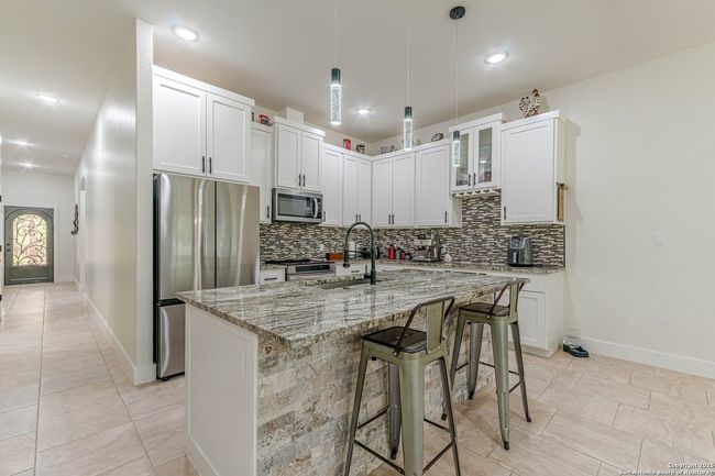 114 Mokukua Lane, House other with 3 bedrooms, 3 bathrooms and null parking in Bastrop TX | Image 6