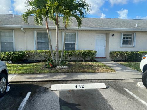 442 Franconia Cir, Lake Worth, FL, 33467-2751 | Card Image