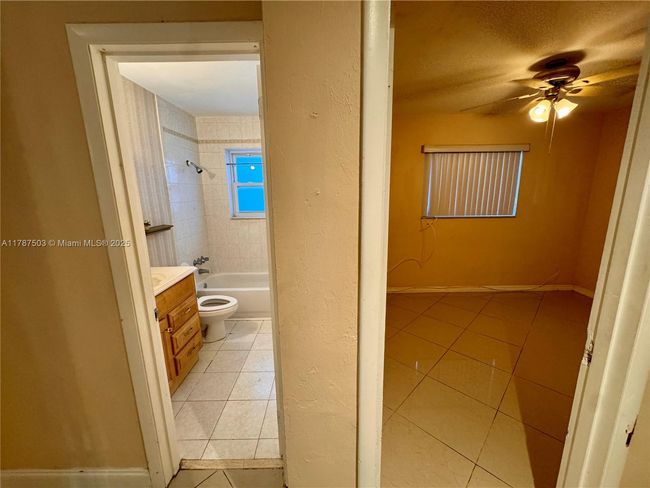 0 - 4720 Sw 25 Th Ter, House other with 2 bedrooms, 1 bathrooms and null parking in Fort Lauderdale FL | Image 9