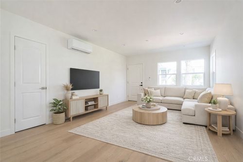 101-1065 E Spazier Ave, Burbank, CA, 91502-1539 | Card Image