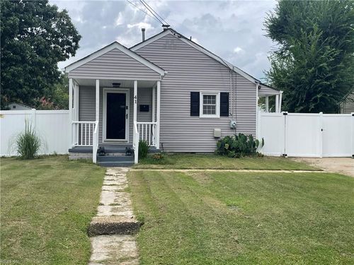 41 Greeneland Blvd, Portsmouth, VA, 23701-2055 | Card Image