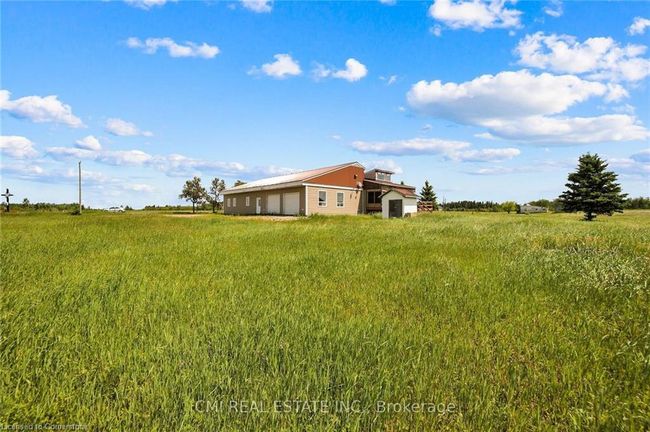1632 Conc 2 3 Road, House other with 4 bedrooms, 2 bathrooms and 12 parking in Cochrane ON | Image 4