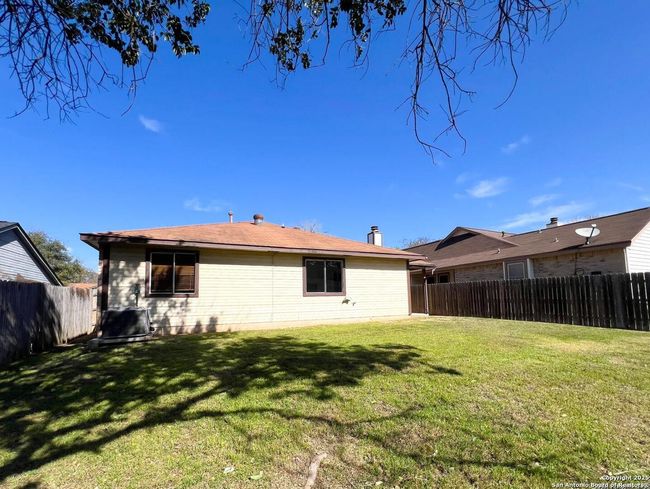 7914 Forest Cabin, House other with 3 bedrooms, 2 bathrooms and null parking in Live Oak TX | Image 19