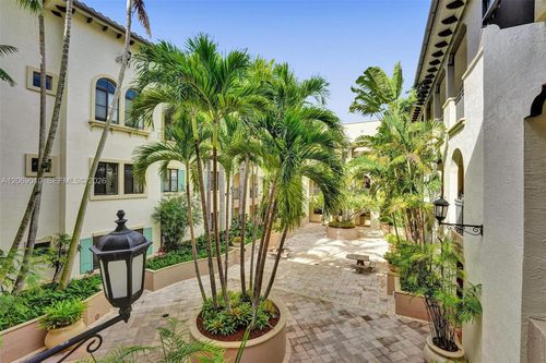 1-320-2925 Nw 126th Ave, Sunrise, FL, 33323-6320 | Card Image