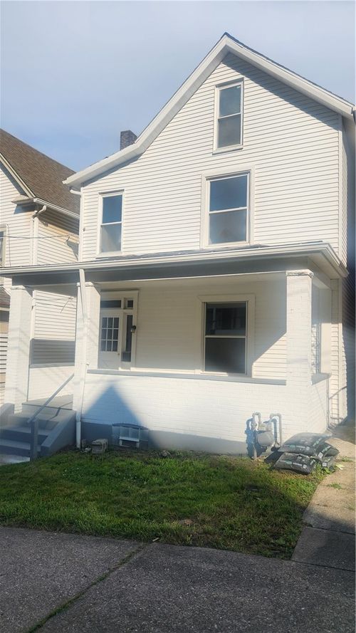365 Kenney Ave, Pitcairn, PA, 15140-1314 | Card Image
