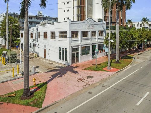 819 5th St, MIAMI BEACH, FL, 33139-6511 | Card Image