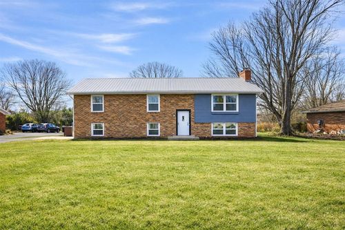 1718 Erin Way, Bowling Green, KY, 42104-4518 | Card Image