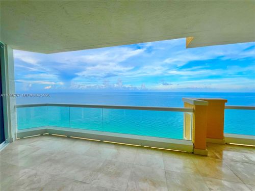 4305-17875 Collins Ave, Sunny Isles Beach, FL, 33160-2718 | Card Image