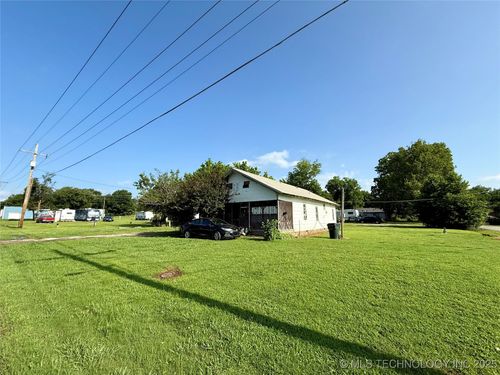 310 W Corporation St, Henryetta, OK, 74437-5329 | Card Image