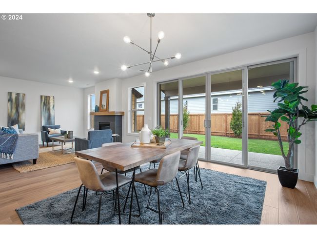 8870 Sw Mohegan Ln, House other with 5 bedrooms, 3 bathrooms and 3 parking in Tualatin OR | Image 13