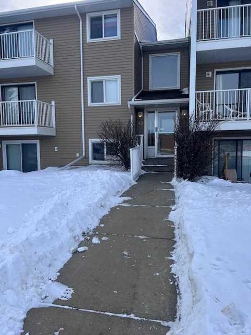 203-49 Bennett Street, Red Deer, AB, T4R1V4 | Card Image
