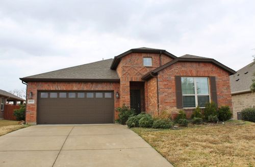 9322 Moon River Dr, Arlington, TX, 76002-5057 | Card Image