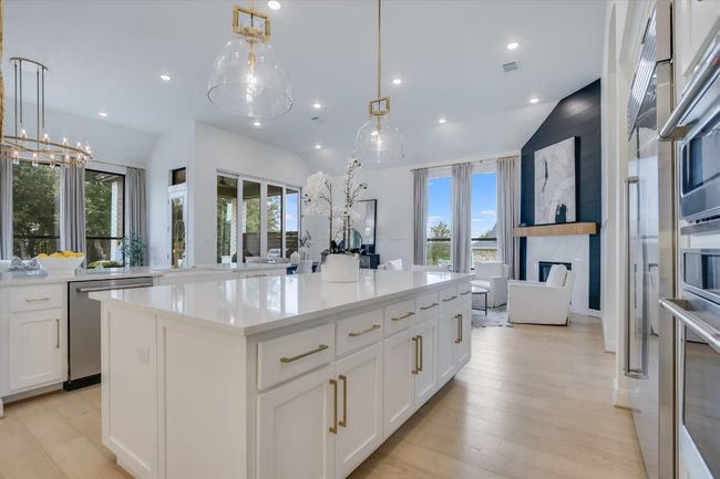 200 Bright Sky Dr, House other with 4 bedrooms, 3 bathrooms and 4 parking in Austin TX | Image 13