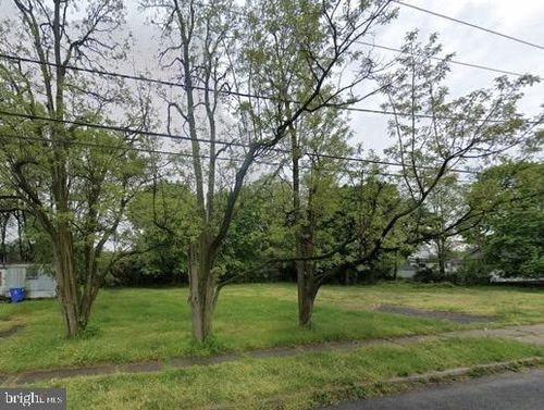 30 E 2nd St, Burlington, NJ, 08016-2723 | Card Image