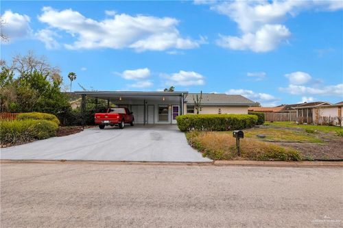 5618 Jack Nicklaus Dr, Palm Valley, TX, 78552-8960 | Card Image