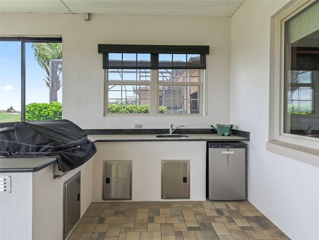 Summer Kitchen w/Wet bar & Mini Refrigerator | Image 32