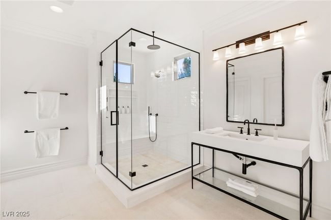 19 Quintessa Cir, House other with 4 bedrooms, 5 bathrooms and null parking in Las Vegas NV | Image 46