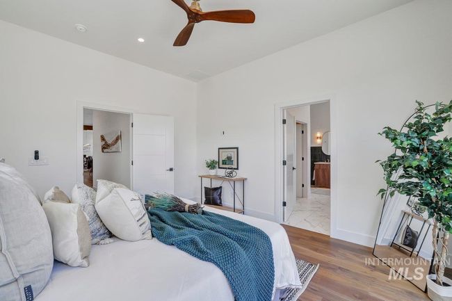 2282 E 4400 N, House other with 4 bedrooms, 4 bathrooms and 3 parking in Filer ID | Image 22