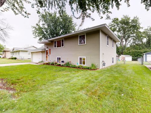 11549 Terrace Rd Ne, Blaine, MN, 55434-1860 | Card Image