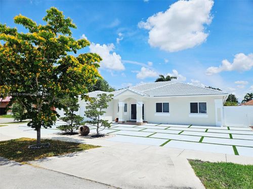 8899-8899 Nw 175 St, Hialeah, FL, 33018 | Card Image