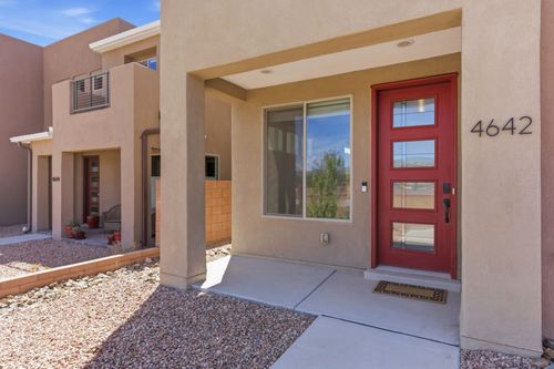 4642 Rail Runner, Santa Fe, NM, 87507 | Card Image