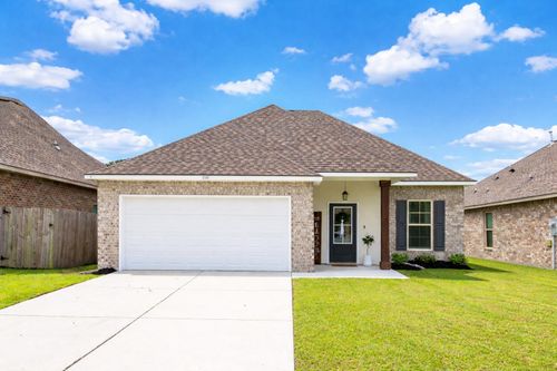 230 Sophie Dr, Houma, LA, 70364-4455 | Card Image