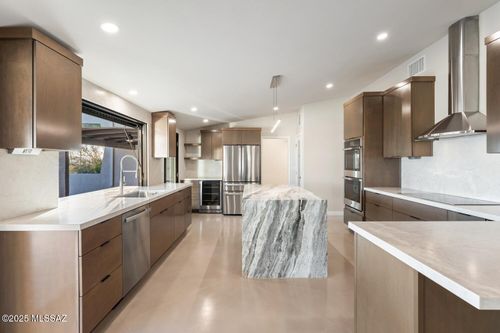 1502 E Indian Wells Road, Tucson, AZ, 85718 | Card Image