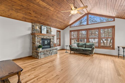 3100 Noble Ave N, Golden Valley, MN, 55422-3015 | Card Image