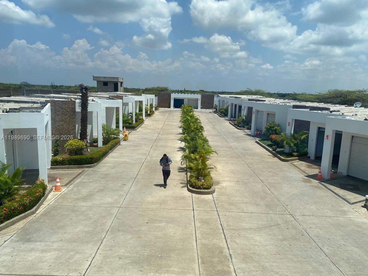 Commercial Sale in Unknown 3