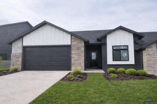 1222 Pinnacle Ct, Rapid City, SD, 57701-4159 | Card Image