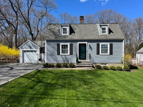 17 June St, Westwood, MA, 02090-3020 | Card Image