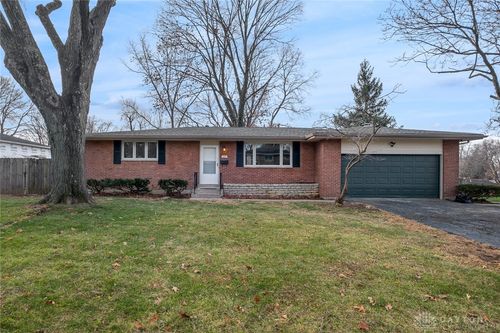 420 Stoneybrook Dr, Kettering, OH, 45429-5354 | Card Image