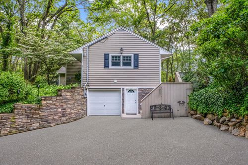 259 Little Plains Rd, Huntington, NY, 11743-4858 | Card Image
