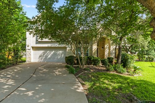 2 Muirfield Greens Ln, Lakeway, TX, 78738-1111 | Card Image
