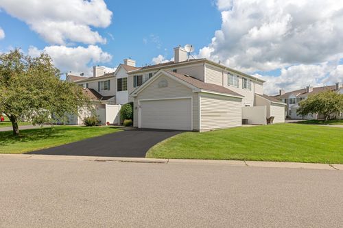 93-14655 Evergreen Trl, Apple Valley, MN, 55124-5739 | Card Image