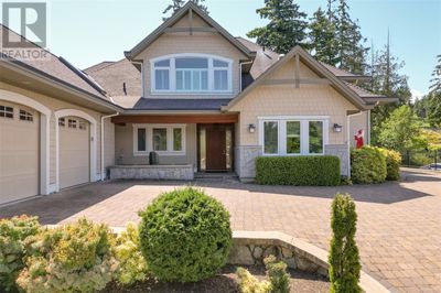 2024 Troon Crt, House other with 4 bedrooms, 4 bathrooms and 3 parking in Victoria BC | Image 1