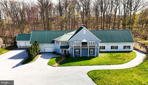 2 Brewery Ln, ELVERSON, PA, 19520-5002 | Card Image