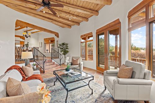 2109 Senda De Daniel, Santa Fe, NM, 87501-8361 | Card Image