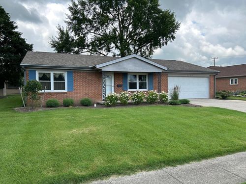 1127 Robin Rd, Saint Marys, OH, 45885-1329 | Card Image