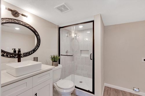 1608 Wayne St, Denton, TX, 76209-4687 | Card Image