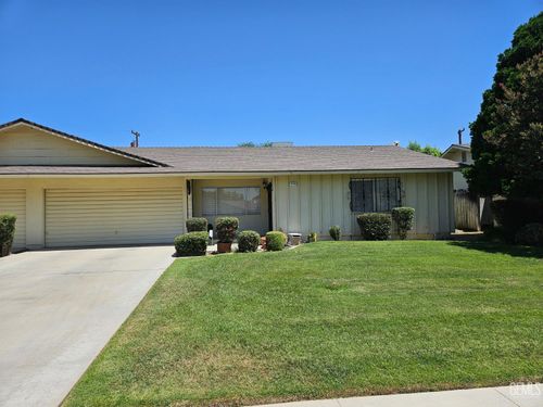 5708 Cypress Point Dr, Bakersfield, CA, 93309-3508 | Card Image