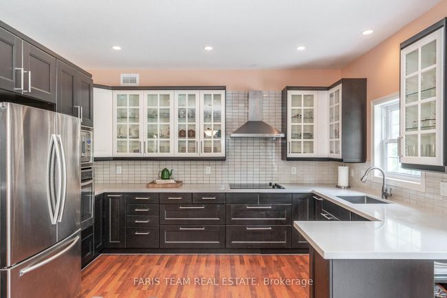 19 Castleton Dr, House other with 5 bedrooms, 3 bathrooms and 4 parking in Tiny ON | Image 4