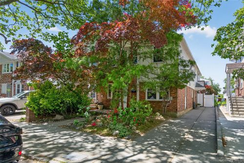 57-26 225th St, Oakland Gardens, NY, 11364-2043 | Card Image
